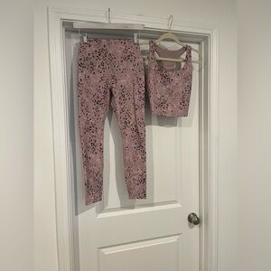 Women’s Work Out Set